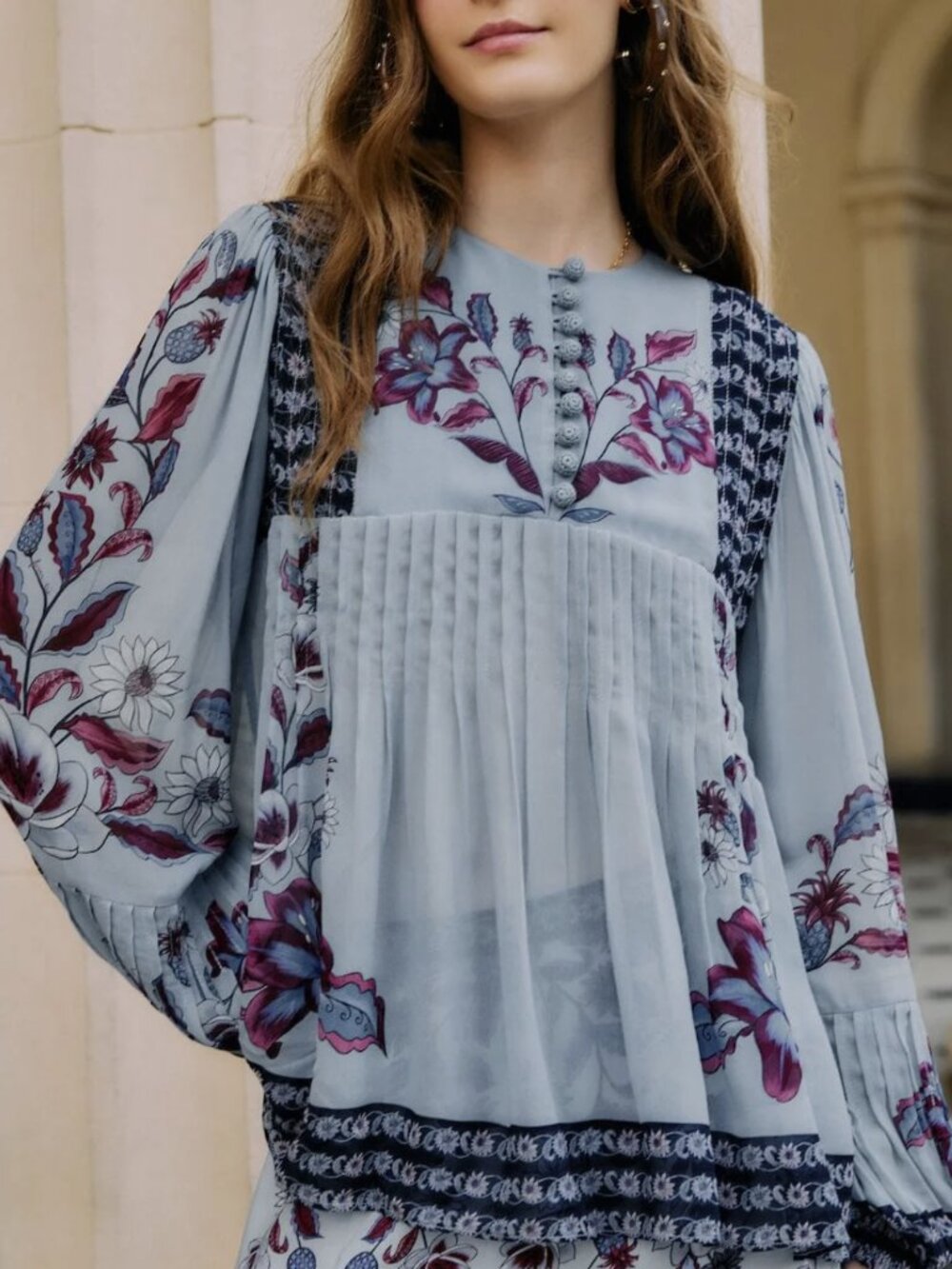 FARM Rio Marcelle Floral Print Pleated Blouse M - Picture 1 of 8